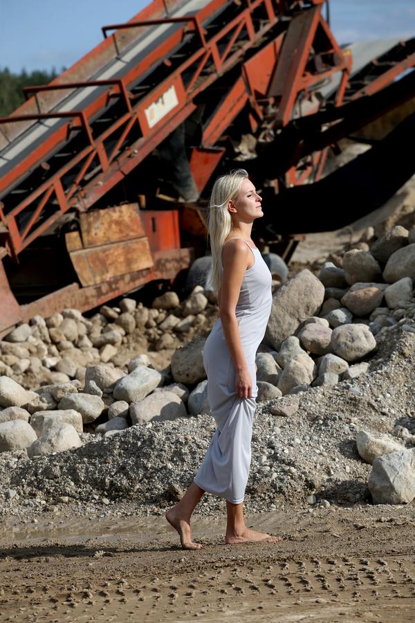 Piedra integral para grandes obras que transmite fuerza y versatilidad en proyectos de gran envergadura